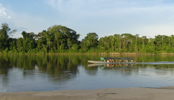 Ramiro choisit une île pour passer la nuit.