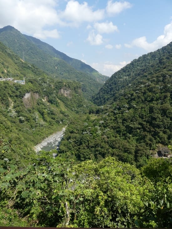 Vallée du rio Pastaza propice au raffting