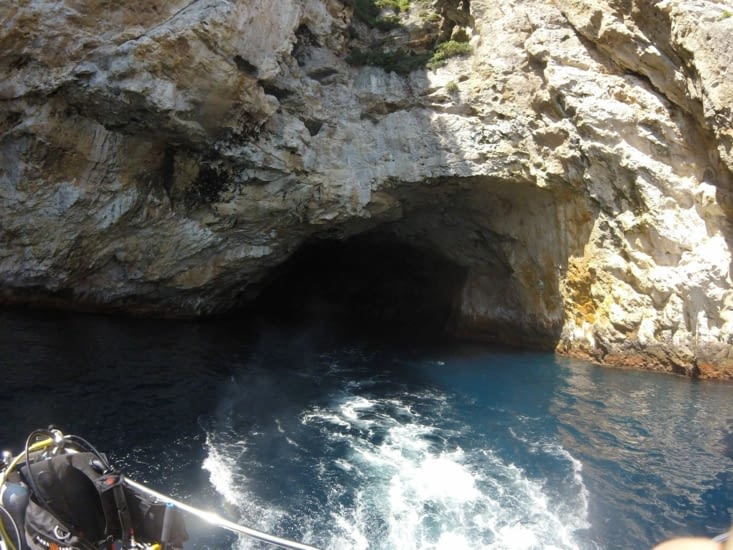 Une grotte, entre 2 plongées..