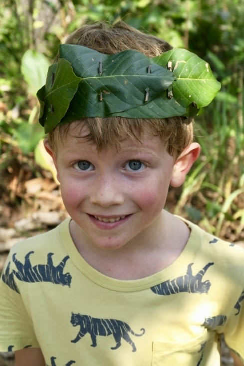 Loi sait tout faire avec des feuilles !