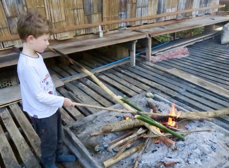 Premier travail : relancer le feu.