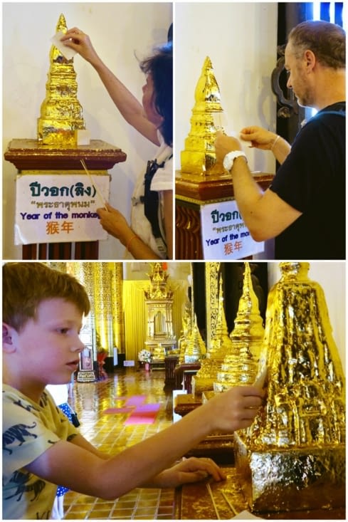 Chaque année du zodiaque bouddhiste chinois à son « mini-chedi »...