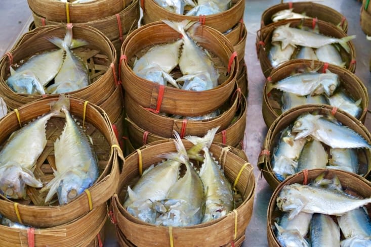 Un peu de poisson séché ?