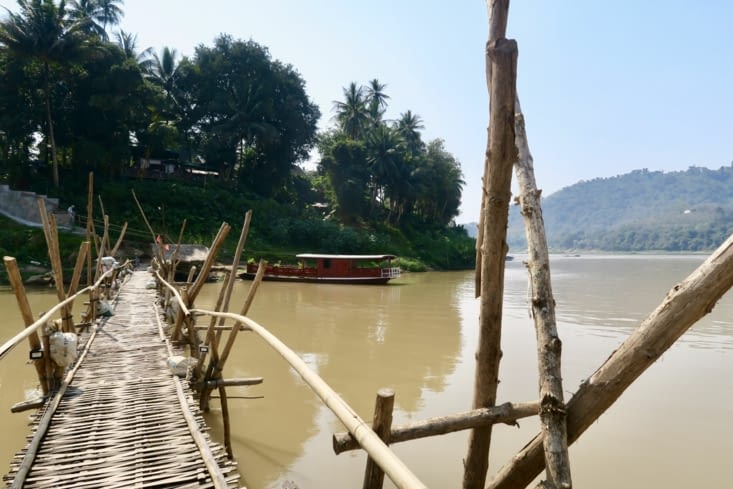 Il est situé à l’extrémité nord de Luang Prabang...