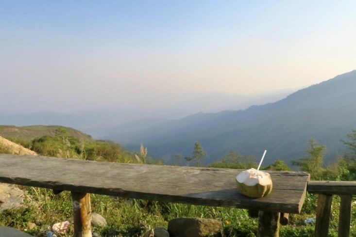 Et on arrive enfin au point culminant de la route pour une petite pause.