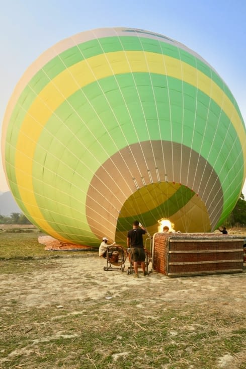 Quand l’ouverture est assez grande, une grande flamme envoie de l’air chaud.