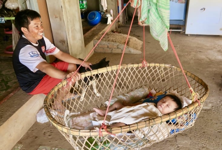 Après nous avoir dépannés avec le sourire...