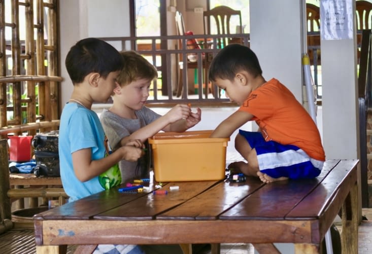 Retour à la guesthouse : Lego, le jeu universel !