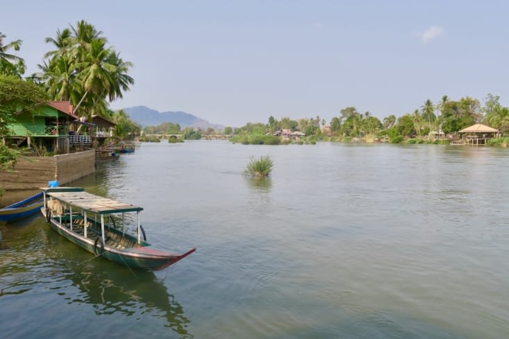 L’ile est très calme, juste bercée par les moteurs des bateaux de pêcheurs et de visiteurs