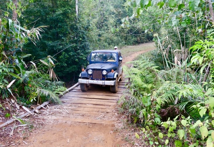 Après cette bonne pause fraîcheur, retour dans la Jeep.