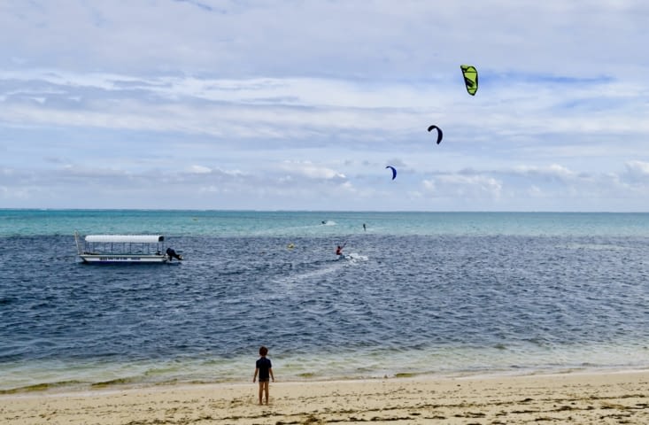 Le vent se lève, un bon spot pour le kite surf.