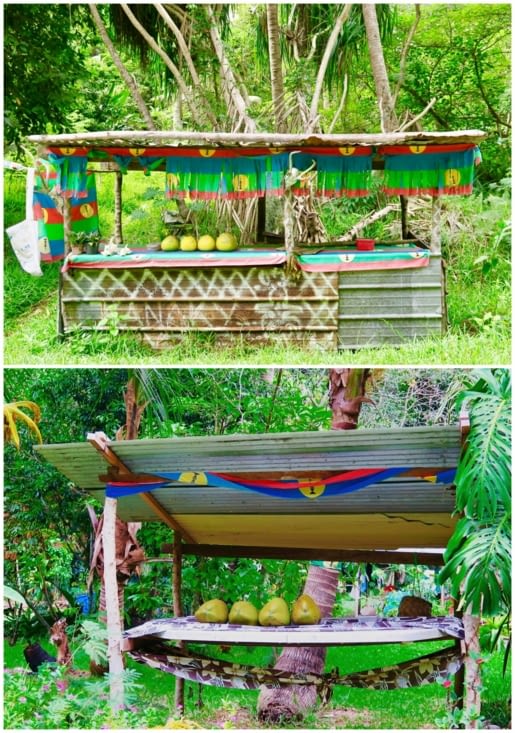 Au bord de la route, de petits stands proposent fruits, sculptures ou coquillages.