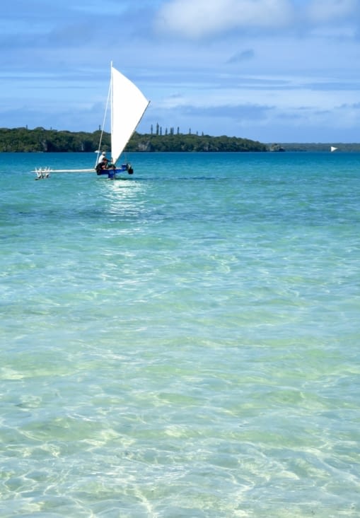 Jean Rock nous dépose, on se salue, et il repart, seul, tranquille...