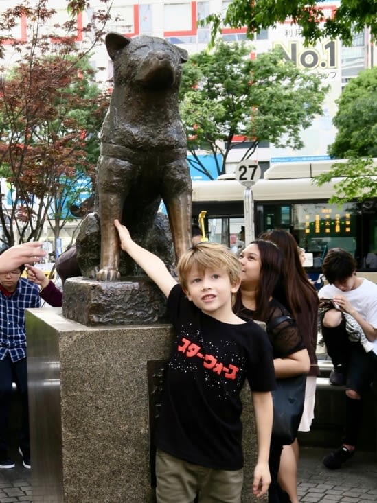 À Shibuya, la célèbre statue de Hachiko.