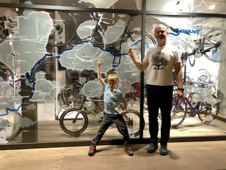 La voilà, cette fameuse route !