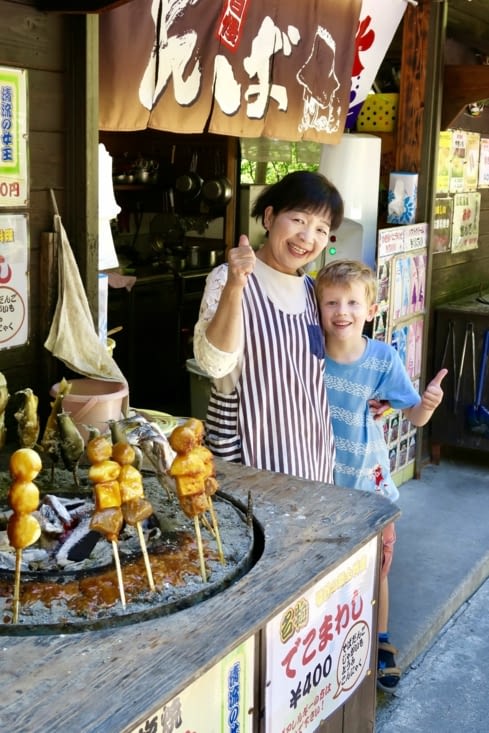 Une petite dame délicieuse...