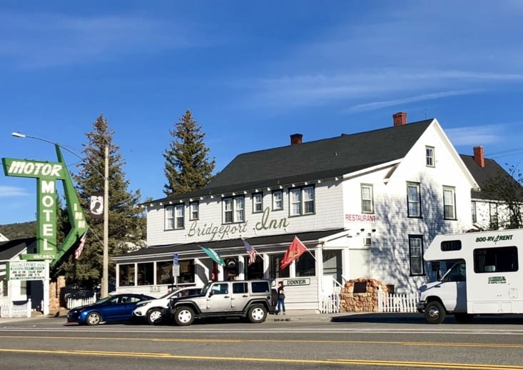 Petite pause au Bridgeport Inn,