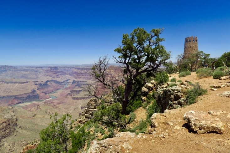 Le lendemain, en reprenant la route, petit stop à la Desert View Watch Tower...
