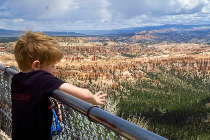 Choc ! Voici un des « amphithéâtres » de Bryce Canyon.