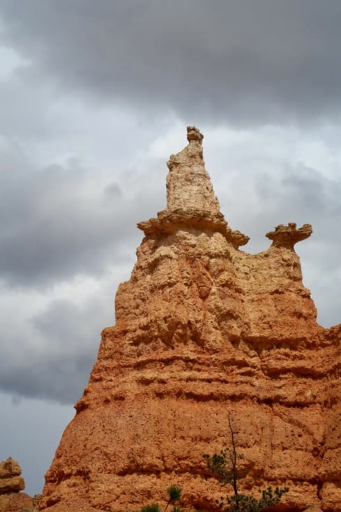 Appelé ainsi car il mène à une statue de... la Reine Victoria !