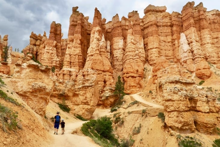 Le sentier remonte, heureusement la pente est beaucoup plus douce de ce côté.