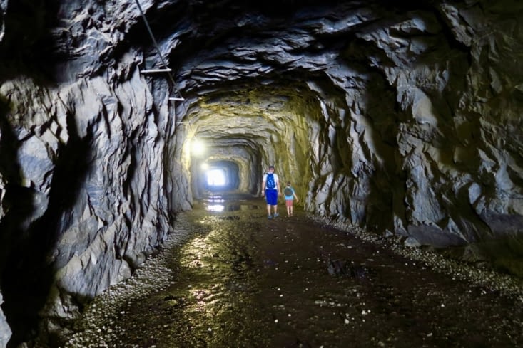Après avoir marché sur le chemin situé sur le barrage lui-même,