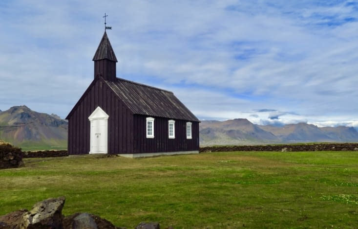 L’église noire de Búðir.