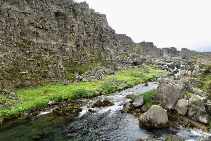 La faille est plus large par endroits...