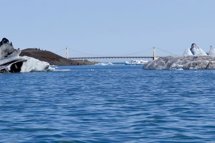 Entre le lac et la plage, un Golden Gate des glaces ?