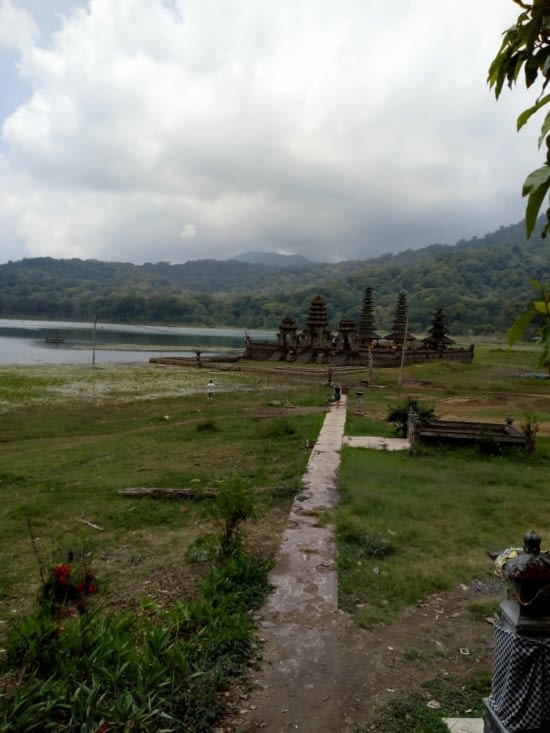 Buyan lake