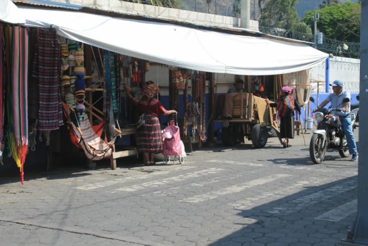 Rue principale de Panajachel