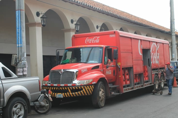 Ils existent encore en vrai les camions Coca-Cola