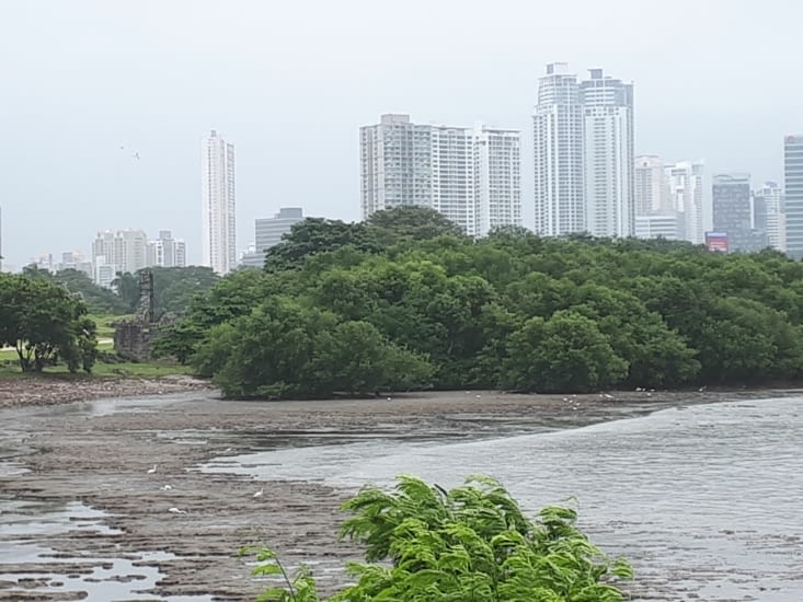 Quelques ruines de Panama  Viejo