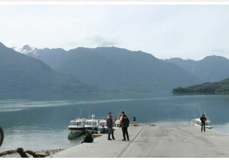 Fin d après midi dans la baie d Hornopiren