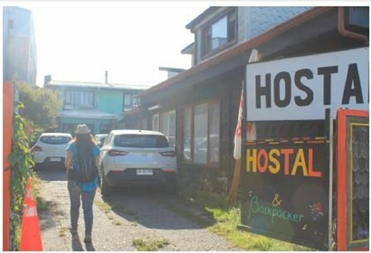 L hostal