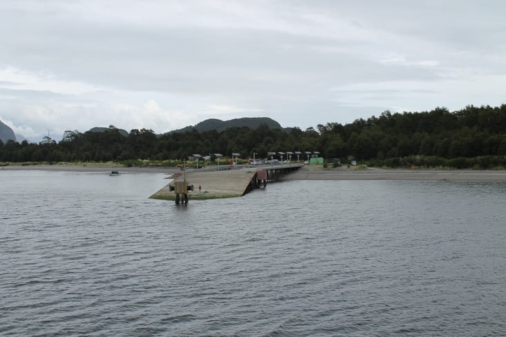 Un ponton au bout d un fjord