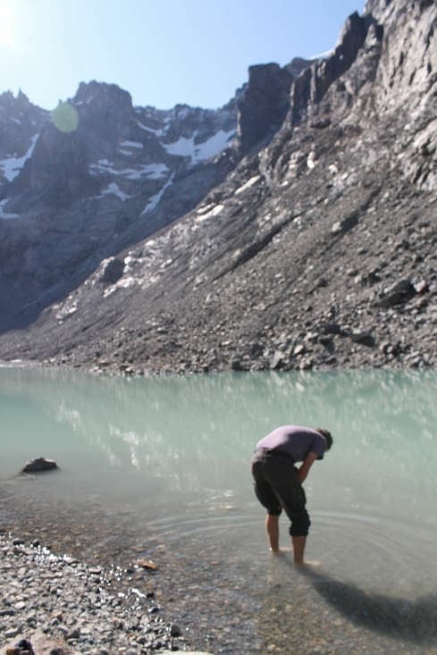 Stef à pris goût au bain de pieds glacé