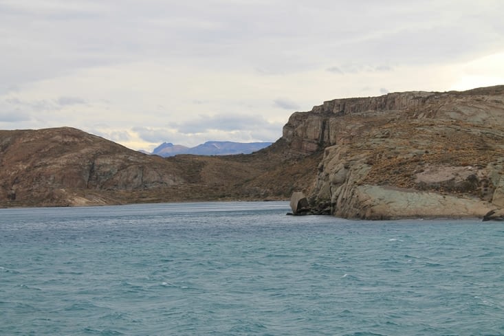 Nous longeons la côte