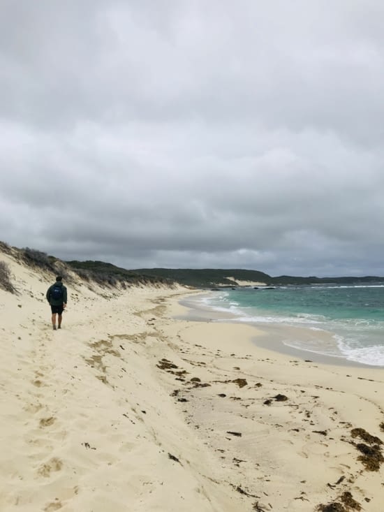 Commence tranquille par la plage avant de grimper !!