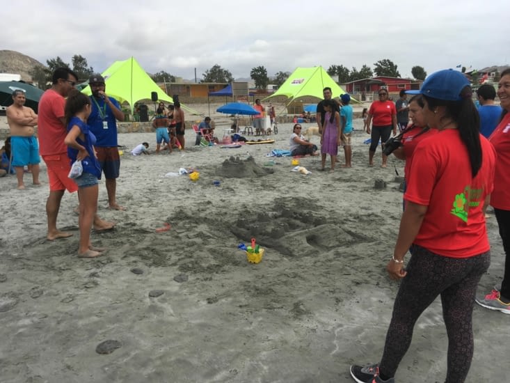 Concours de châteaux de sable sur la plage !