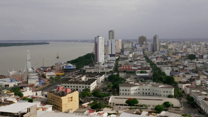 Vue sur Guayaquil - Malecon et quartier d'affaires