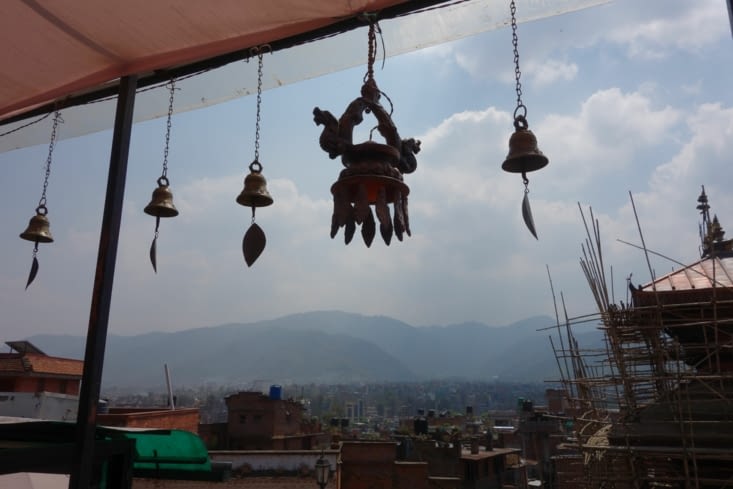 Sur le toit d'une terrasse à Bhaktapur