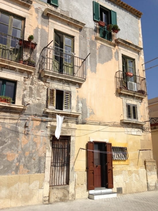 Au détour d'une rue..