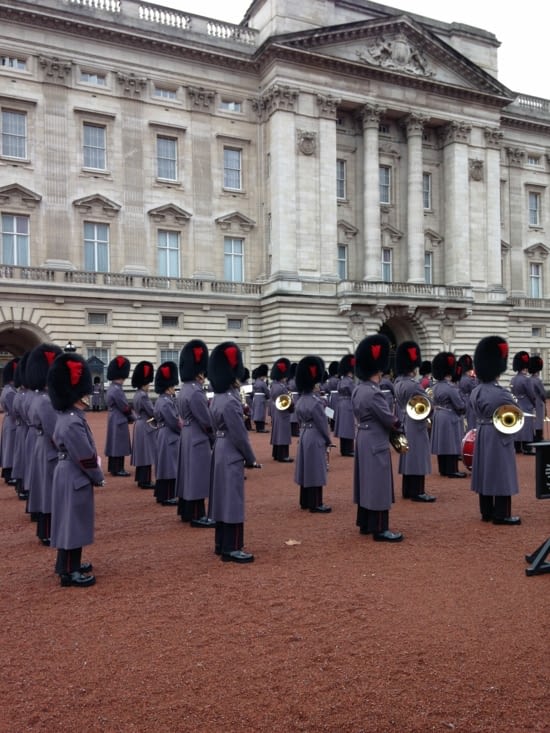 La relève de la Garde Royale à Buckingham Palace
