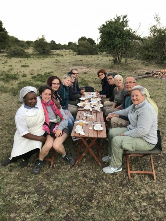 petit déjeuner dans la brousse