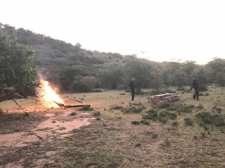 petit déjeuner dans la brousse