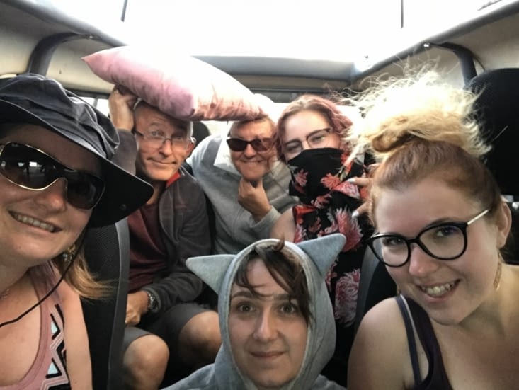 folie dans le groupe