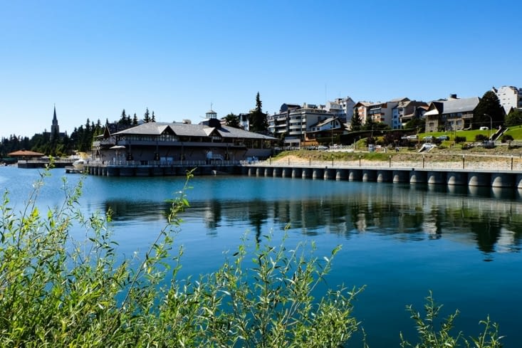 Le long du lac Nahuel Huapi