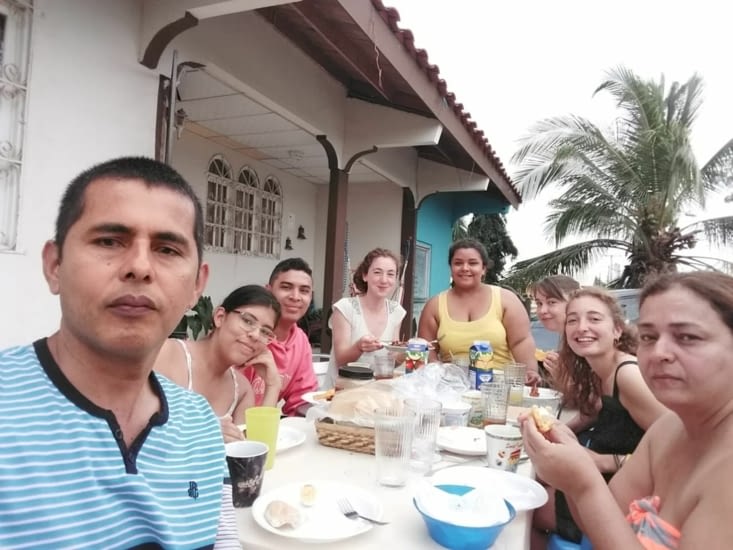 Petit déjeuner en famille