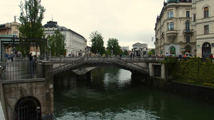Une curiosité au centre ville, un triple pont enjambe Ljubljanica